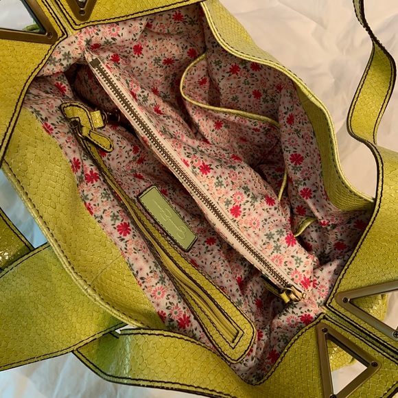 Jessica Simpson Purse - Picture 3 of 6